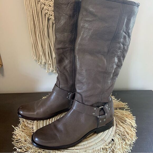 FRYE Women’s Phillip Harness Tall Zip Brown Leather Boots Size 9.5 - Picture 1 of 16